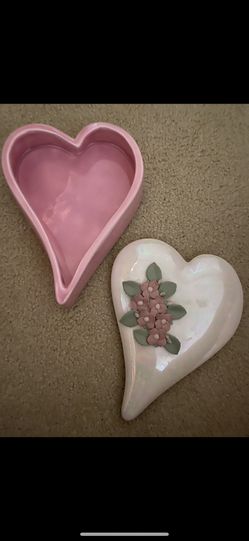Porcelain And Ceramic Hearts. - See Details