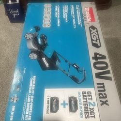 New In Box MAKITA XGT 40V With Batteries And Charger