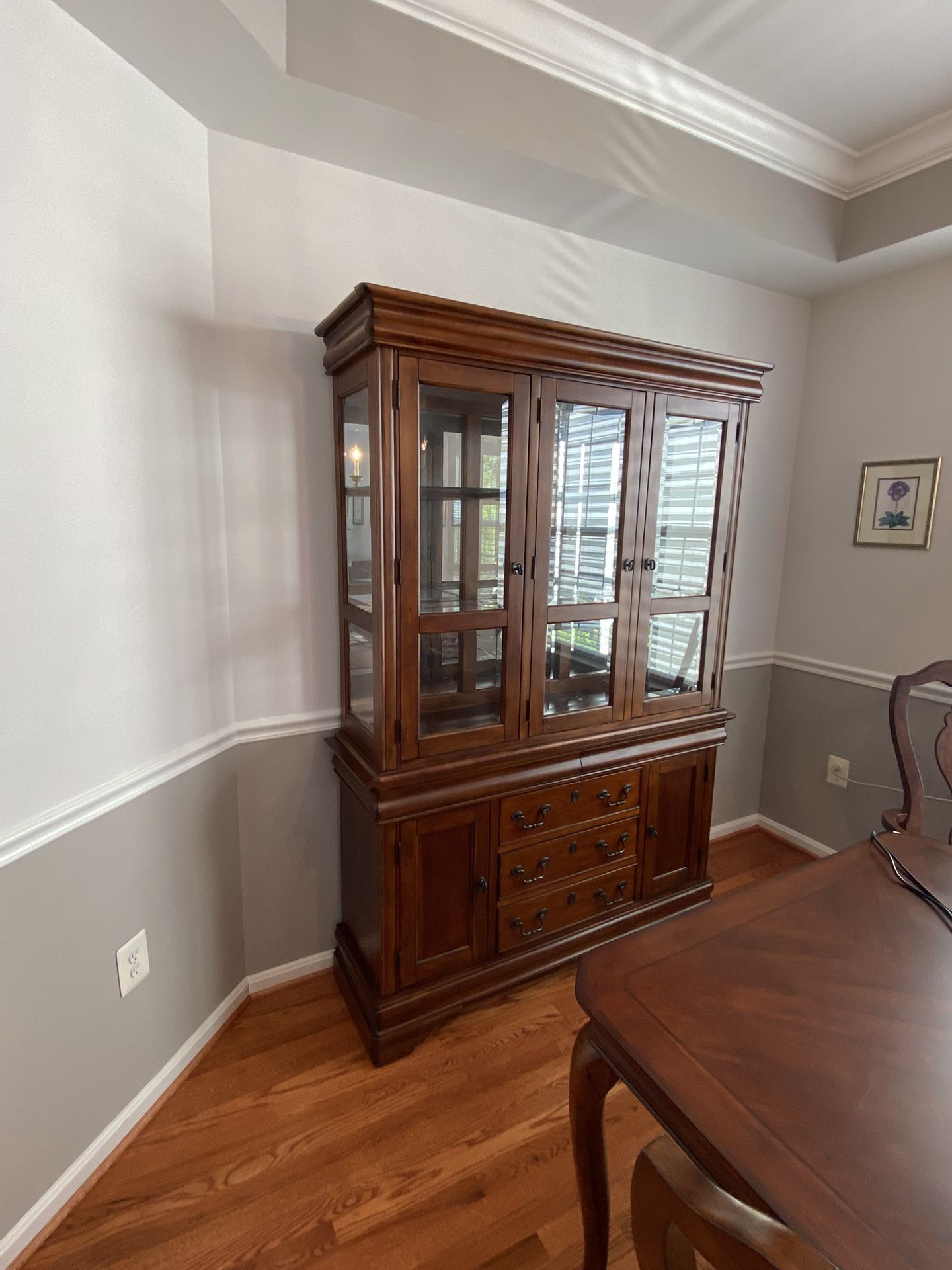 Elegant China Cabinet 