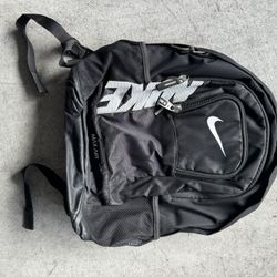 Nike Backpack Regular Size $5
