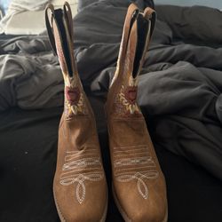 Size 6 Boots 