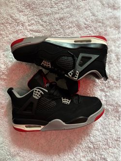 Bred Jordan 4s