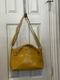 Medium Purse