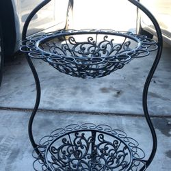 Spacious Fruit holder!