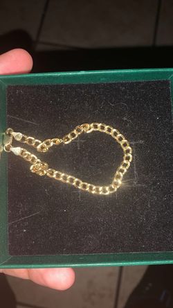 Gold bracelet