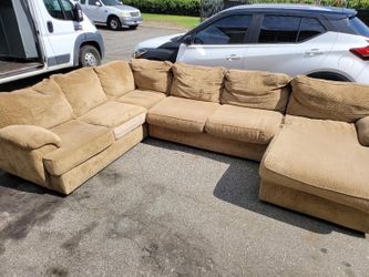 Sectional couch