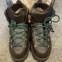 Danner Mountain Light II EUR 43 Wide Fit