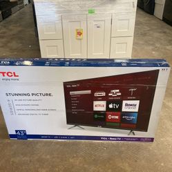 TCL 43S433 43 Class 4K UHD Roku Smart TV ST