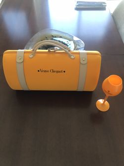 Veuve Clicquot Champagne Bottle & Glass Carrier