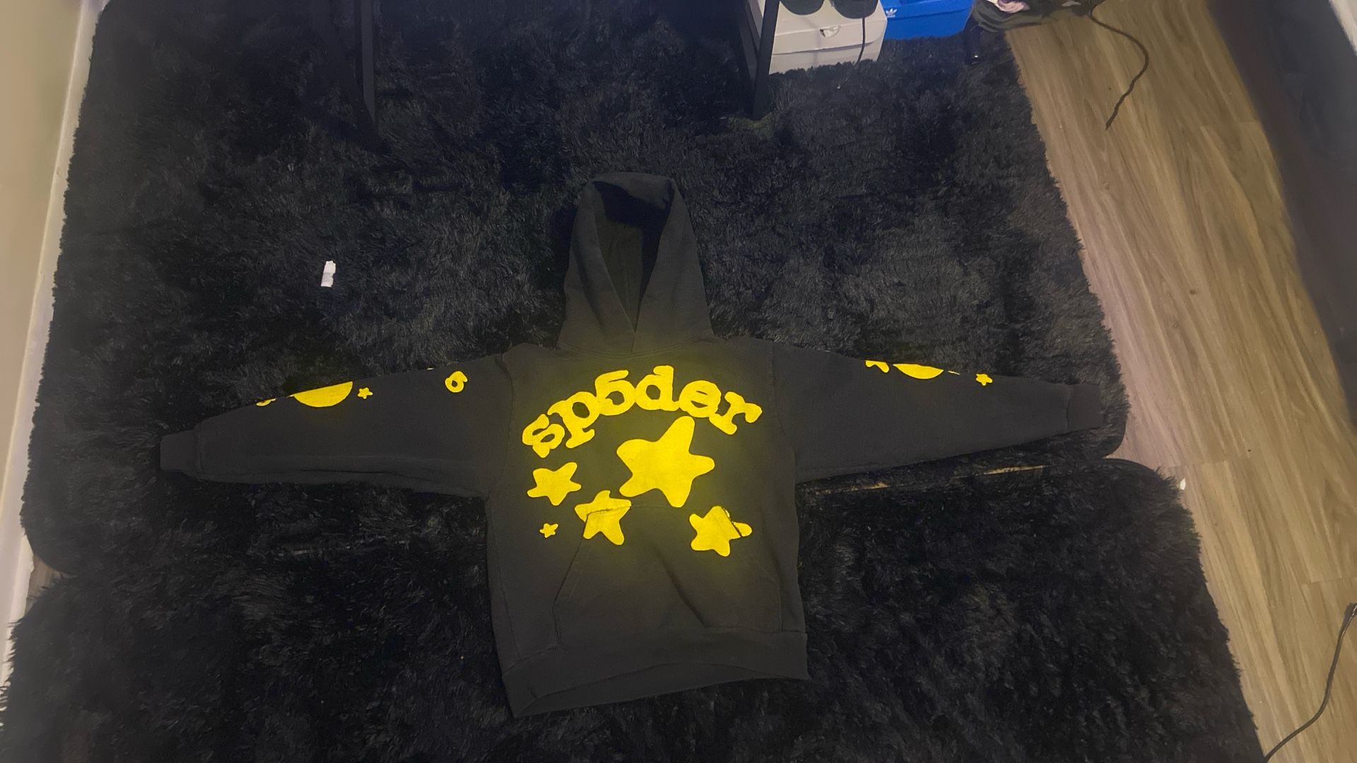 SPIDER HOODIE REAL black Yellow Size Small Had It For A Year Has Small Cracks At The Pockets And Arms 