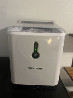 Frigidaire Ice Maker