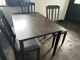 🍽️ NEW 5-Piece Dining Set $349 • Assembled & Ready