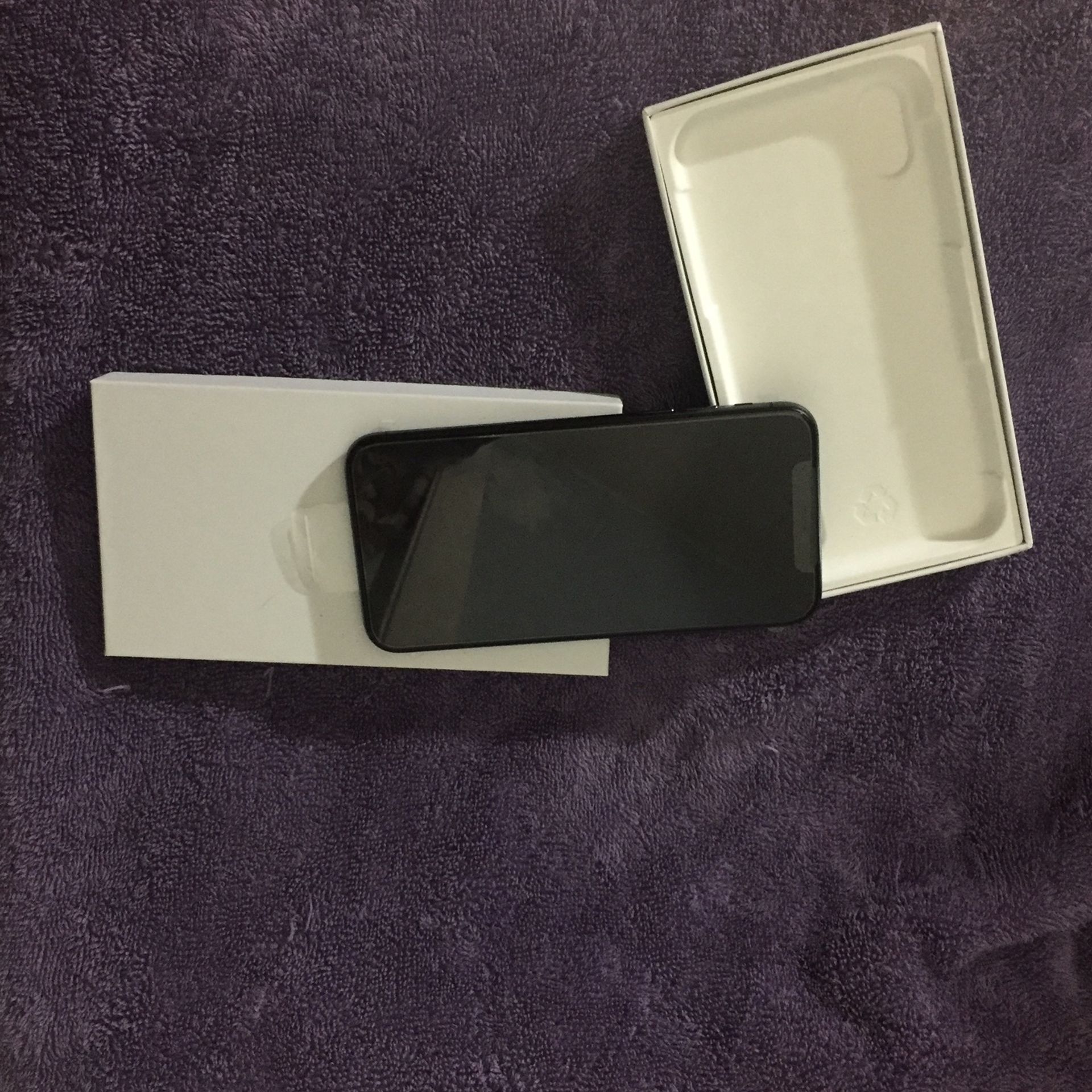 iPhone X 64GB Factory Unlocked”