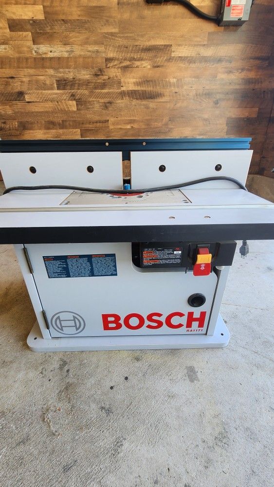 Router, Table & Bits.