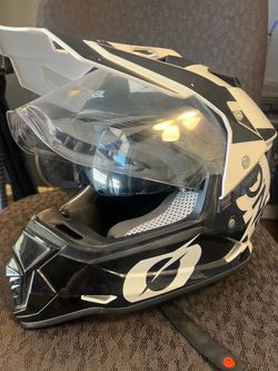 Dirt bike helmet Sz M