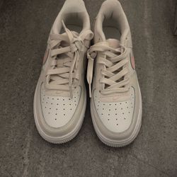 Nike Girls Air Force 1’s