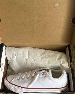 White Converse (Street Slip)