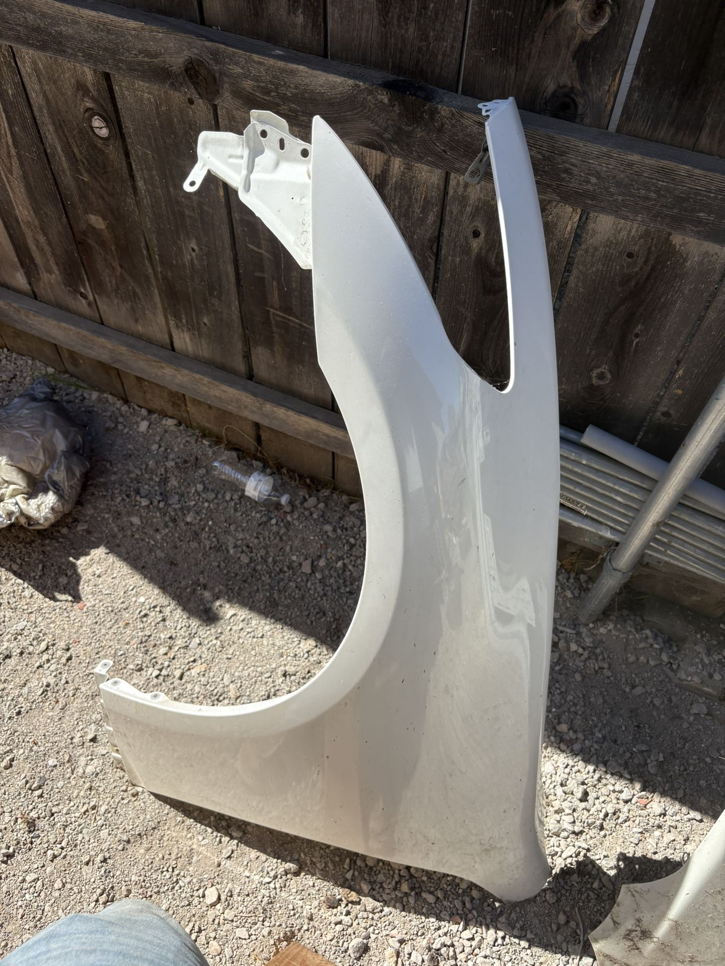 Infiniti G37 Sedan Driver Fender