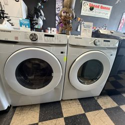Samsung Front Load White Washer And Dryer Set 🎃