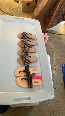 Gilrs sandals