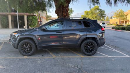 2016 Jeep Cherokee