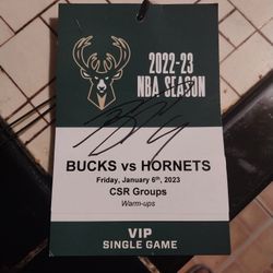 Signed  By Bobby Portis 
