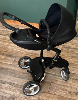Luxury Mima Xari Stroller - Black