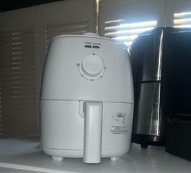 Small air fryer