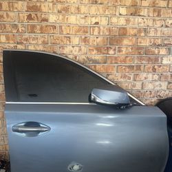 2015 Infiniti Q50 Driver Door