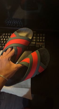 Gucci Slides