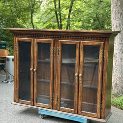 Display Cabinet/ Hutch