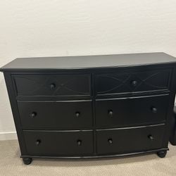 Wood Dresser - 6 Drawers
