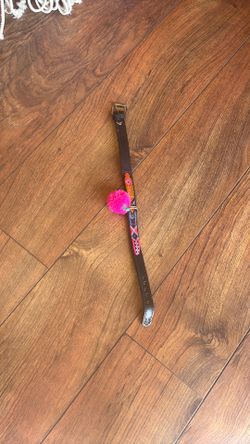 SMALL HANDMADE COLARS