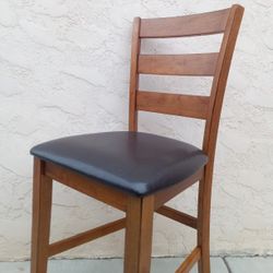 Strong & Sturdy Heavy Duty Good-Looking Counter Height (25”) Bar Stool Chair with Comfortable Vinyl Seat & Solid Wood Backrest, Footrest, Frame & Legs