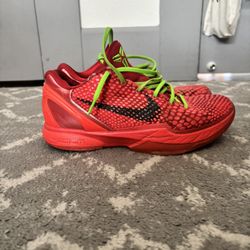 Kobe Reverse Grinch Size 9