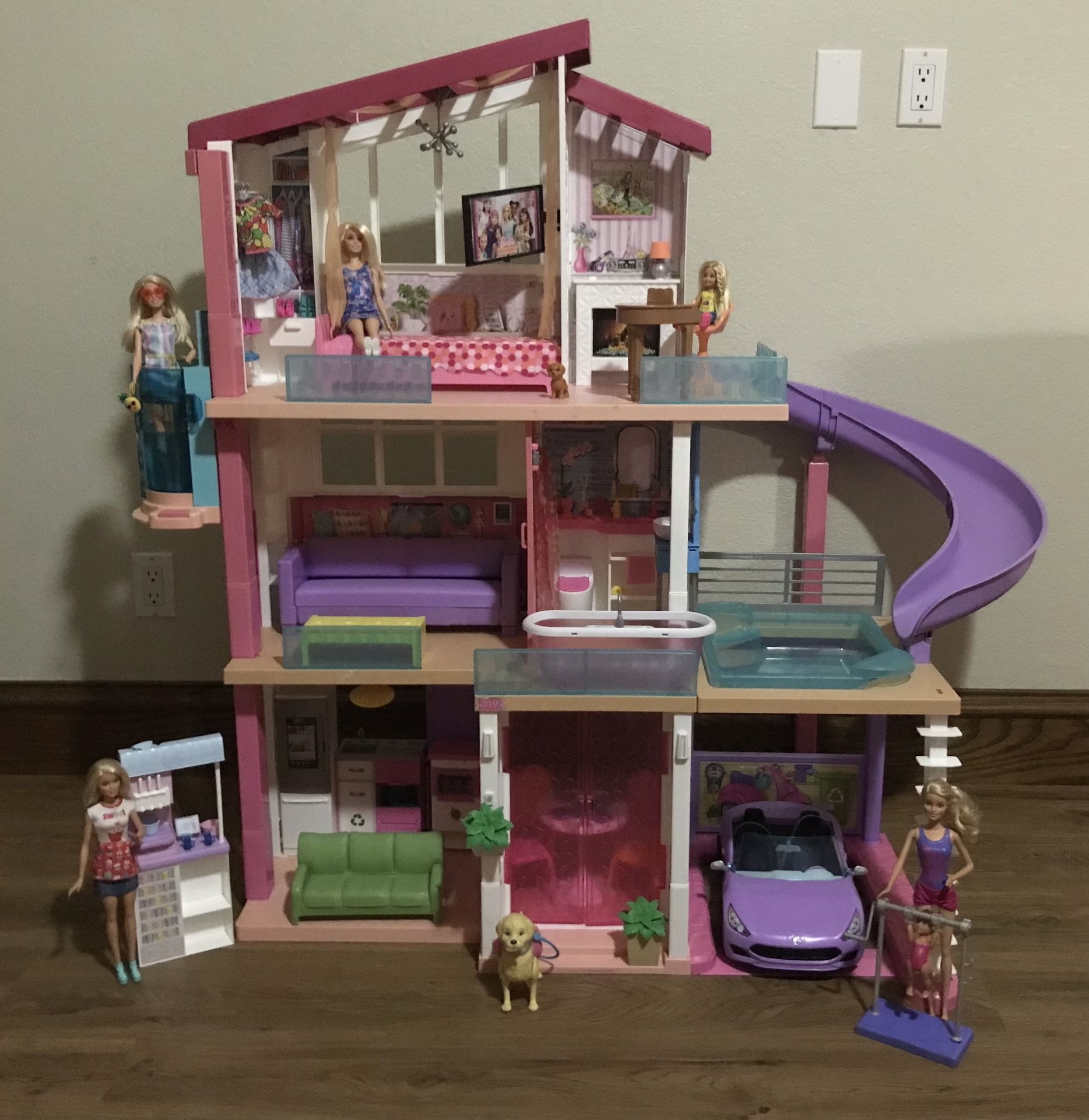 Barbie Life In The Dream House Mansion.