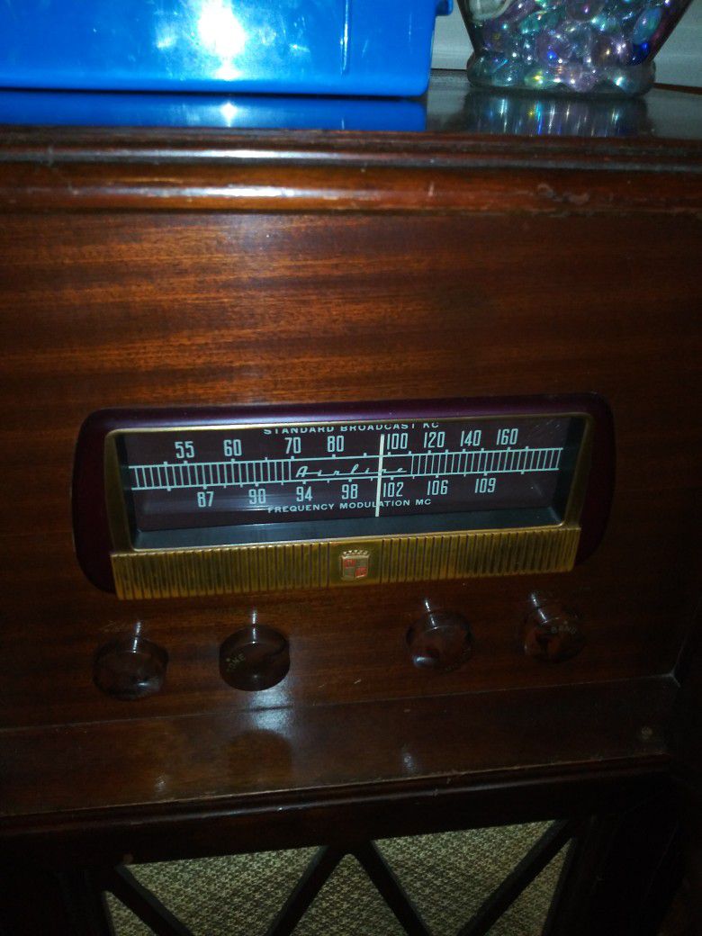 Stereo And Record Player From 19.00 Longtubes