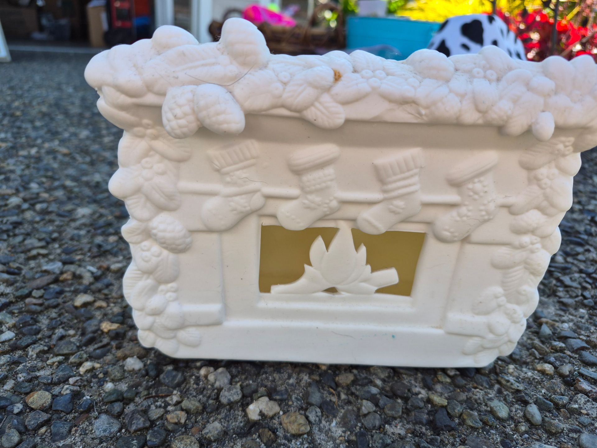 Ceramic holiday decoration