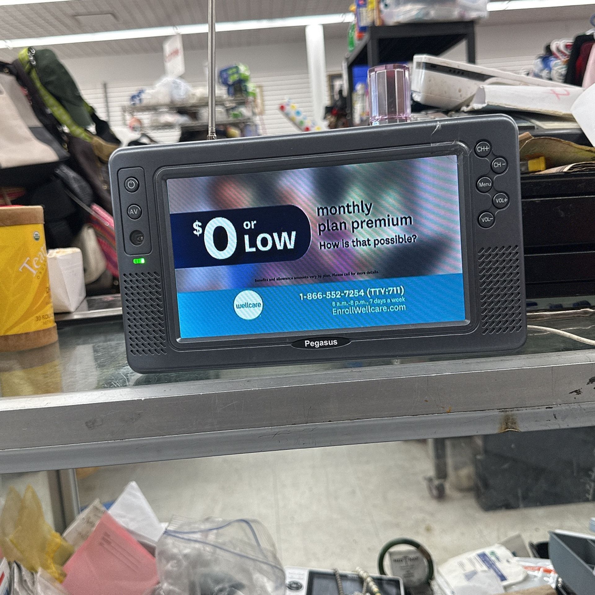 Portable Tv  Charge Able Hold Battery 