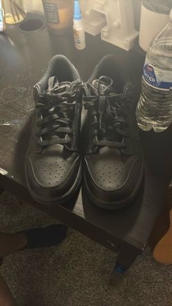 Black Air Force is never worn clean