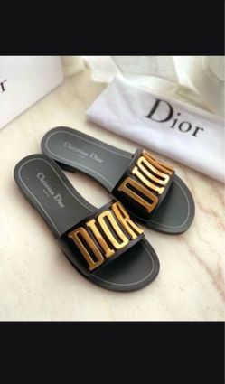 Women’s Sandals