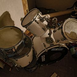 Small Drum Set 