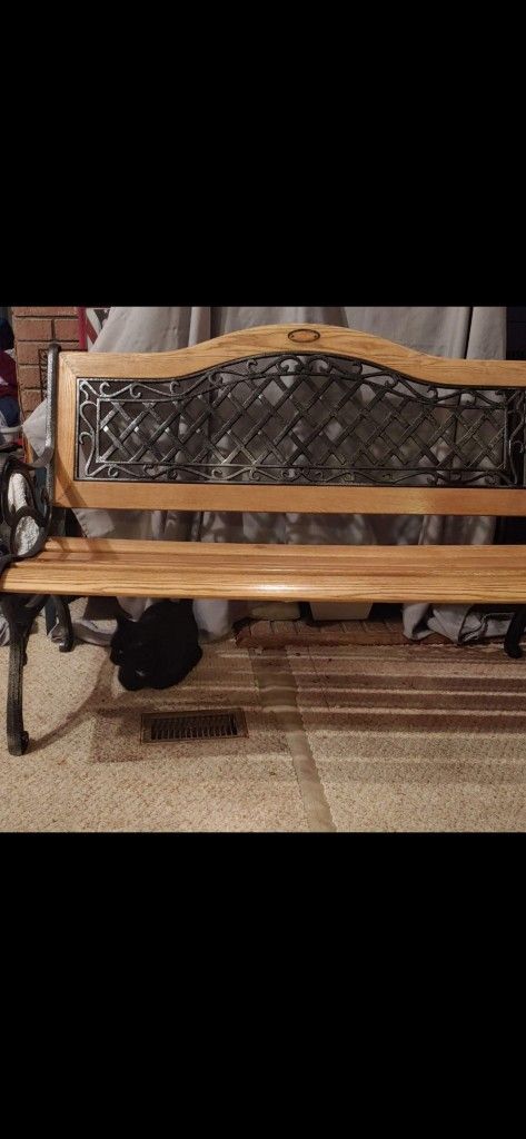 Refurbished 6 Ft Wood Slat/wrought Iron Park Bench