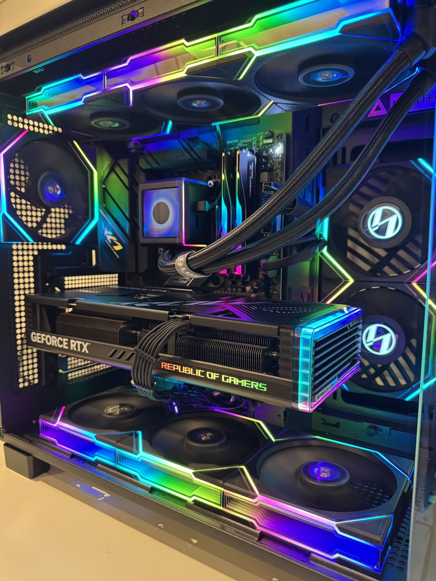 Premium Gaming PC w/RTX 4070 Super