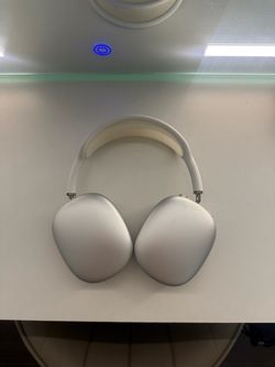 Apple AirPods Max Over-Ear Headphones