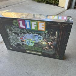LIFE Board Game Disney Haunted Mansion Edition