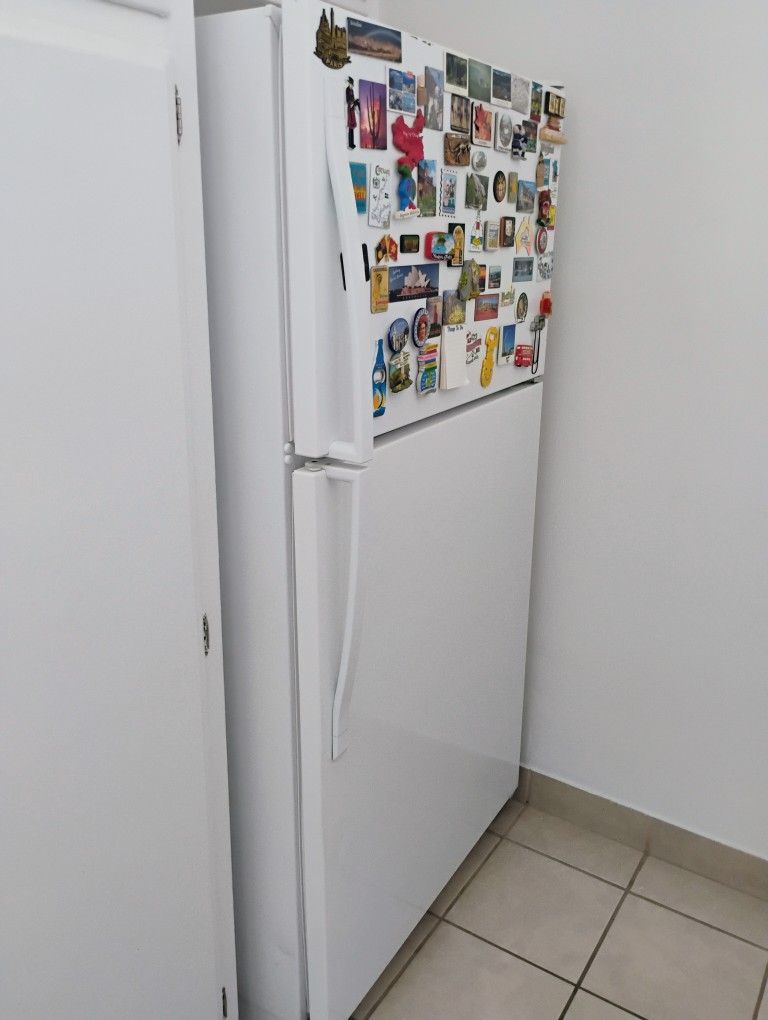 Whirlpool Refrigerator. 2 Years Old, Spotless