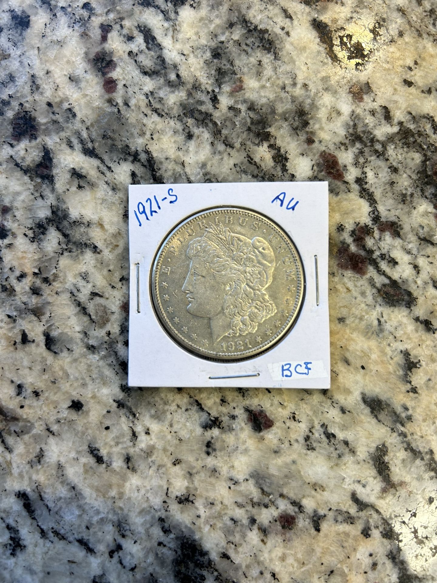 1921 S MorganSilver Dollar. (13cf )