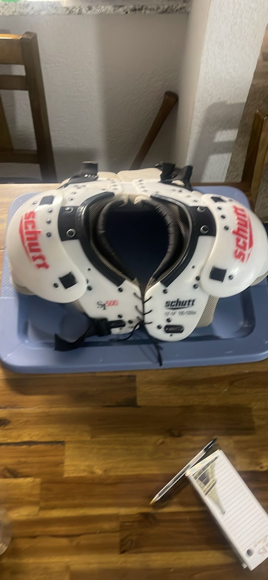 Schutt Shoulder Pads 
