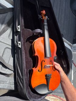 Violin with Hard Case